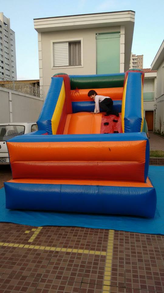 Mini Tobogã – Diversão Compacta para Crianças - foto 1